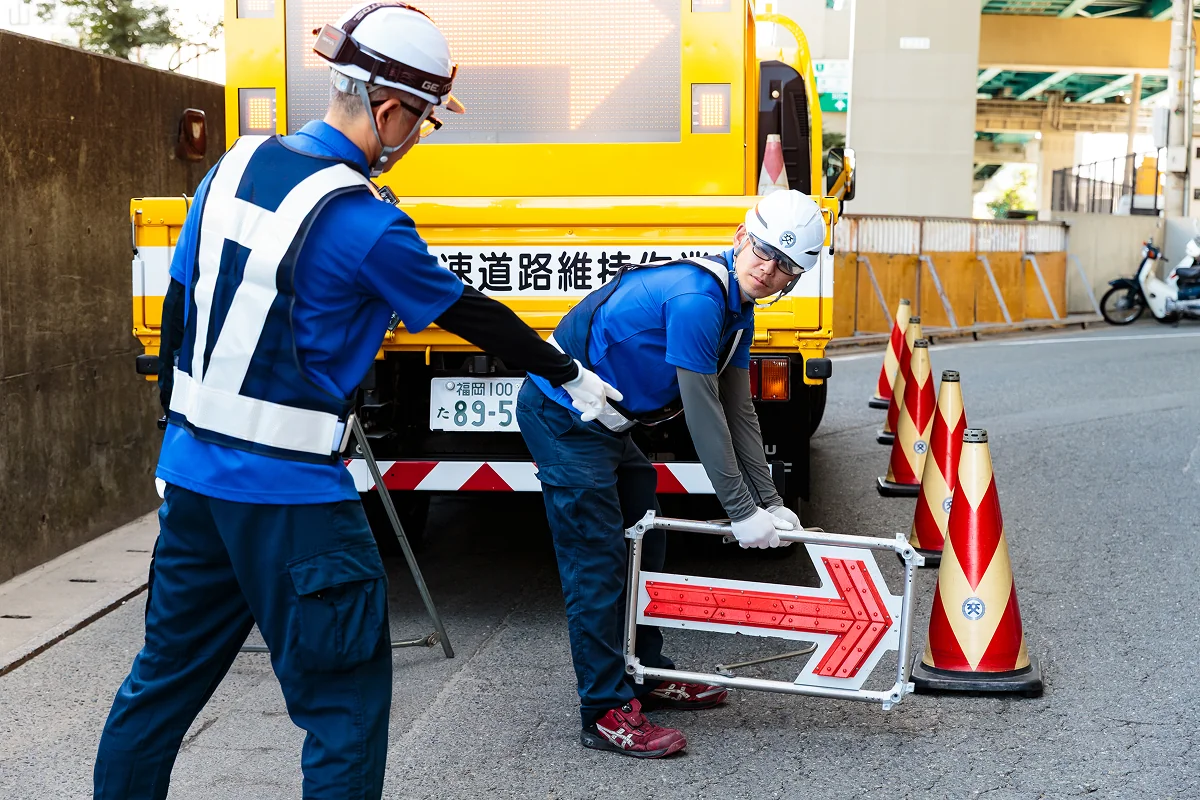 交通規制機材の設置