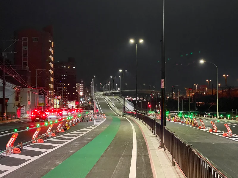 道路の照明・通信関連工事